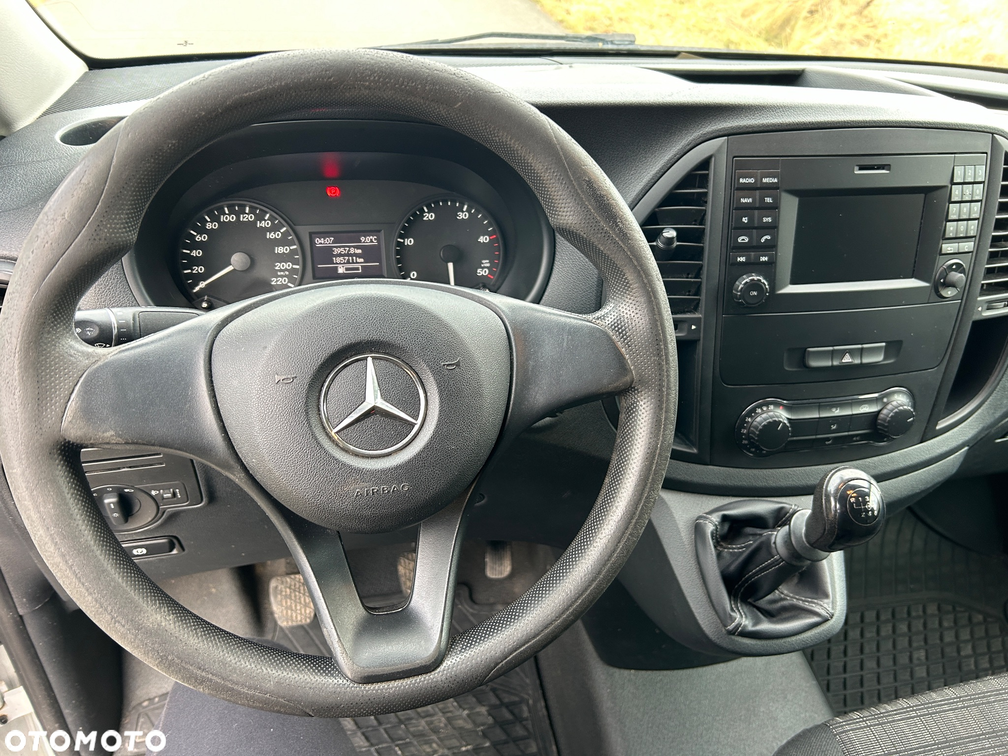 Mercedes-Benz VITO - 18