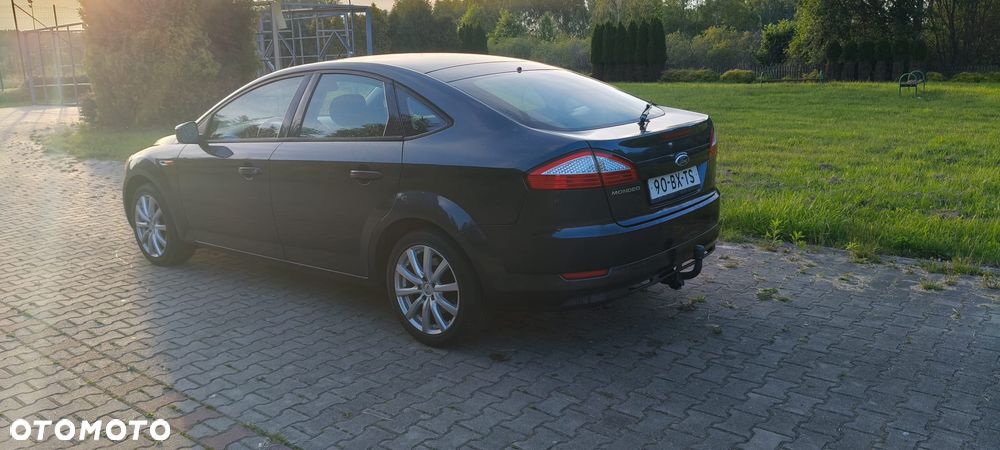 Ford Mondeo 2.0 Ambiente - 4