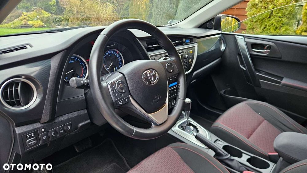 Toyota Auris - 15
