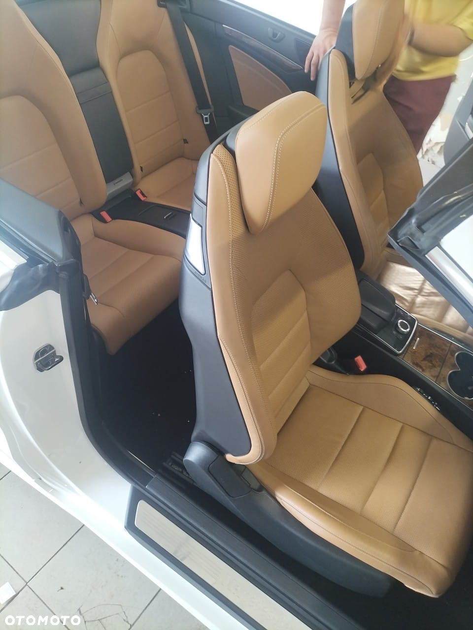 Mercedes-Benz Klasa E 400 Cabrio 7G-TRONIC - 13