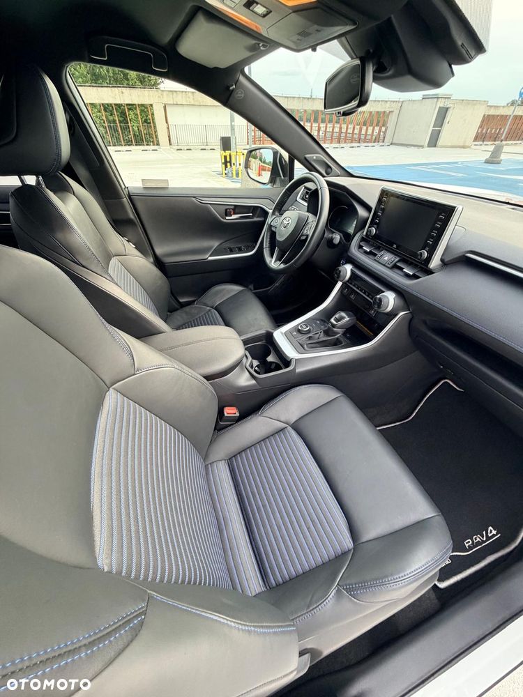 Toyota RAV4 2.5 Hybrid Black Edition by JBL 4x2 - 23