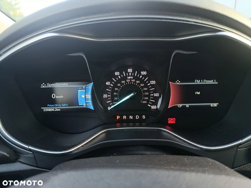 Ford Fusion - 16