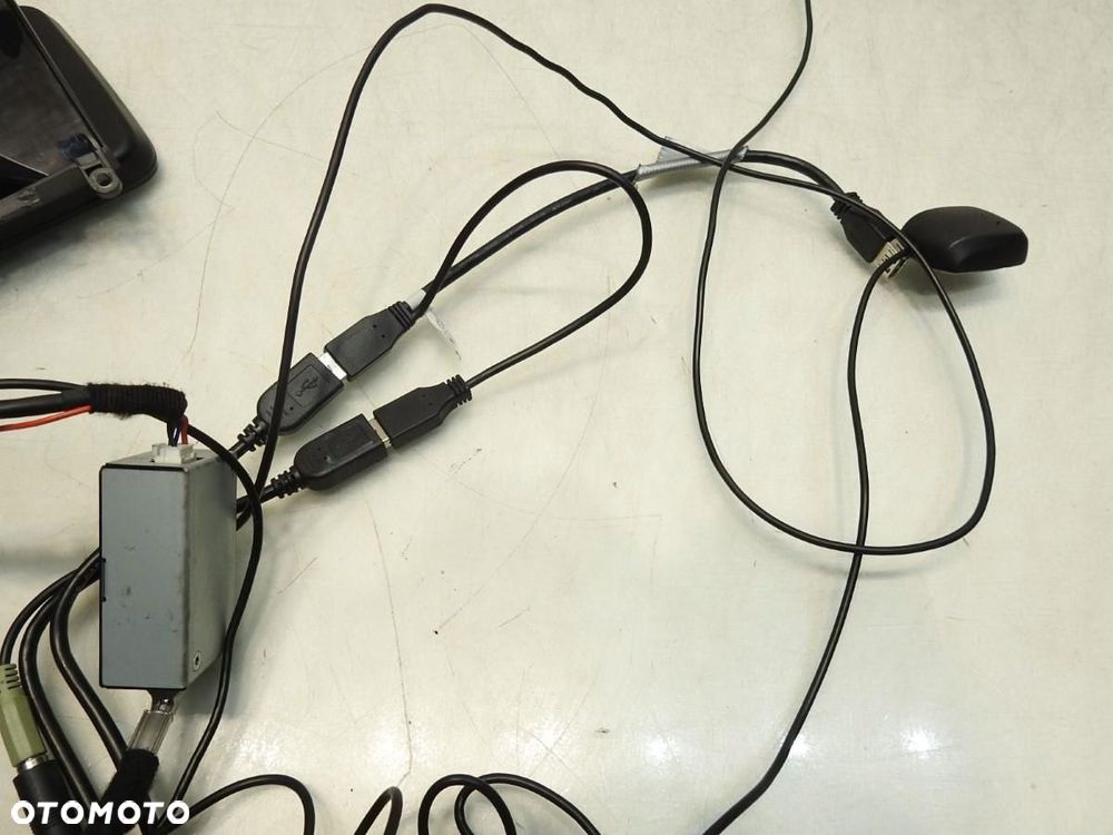 ODTWARZACZ MULTIMEDIALNY MERCEDES W204 A2045405606 - 7