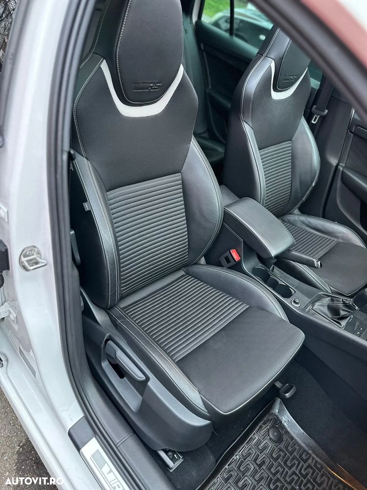Skoda Octavia 2.0 TSI RS DSG - 6