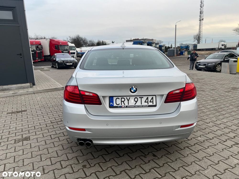 BMW Seria 5 520d - 7
