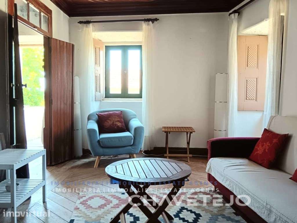 Casa De Aldeia Com Três Quartos, Varanda E Pátio - Grande imagem: 5/30