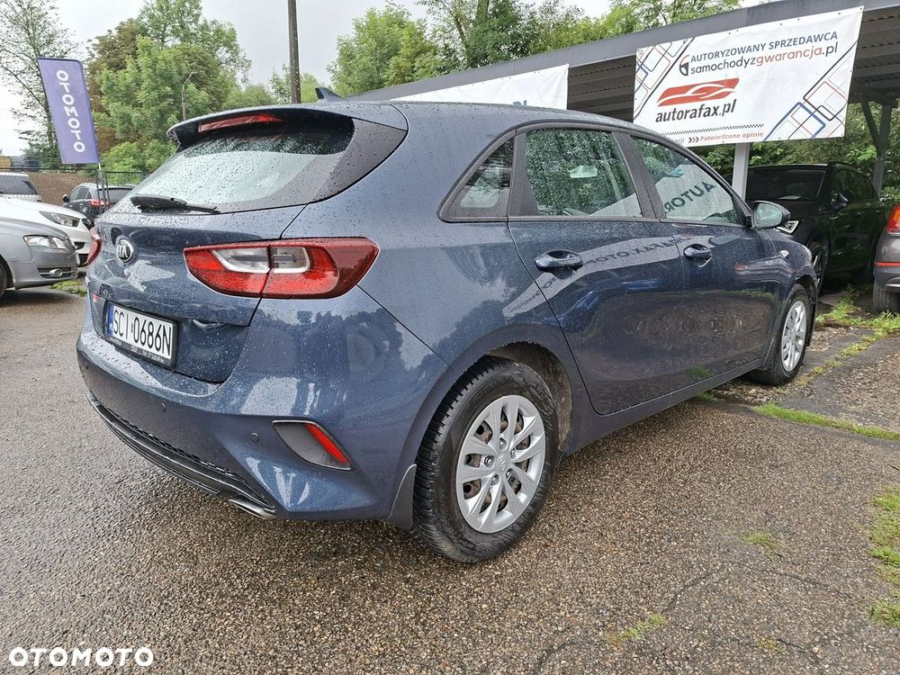 Kia Ceed - 11