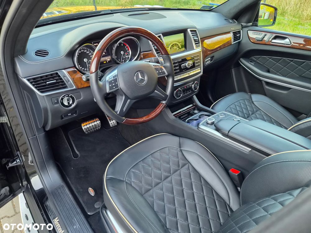 Mercedes-Benz GL - 12