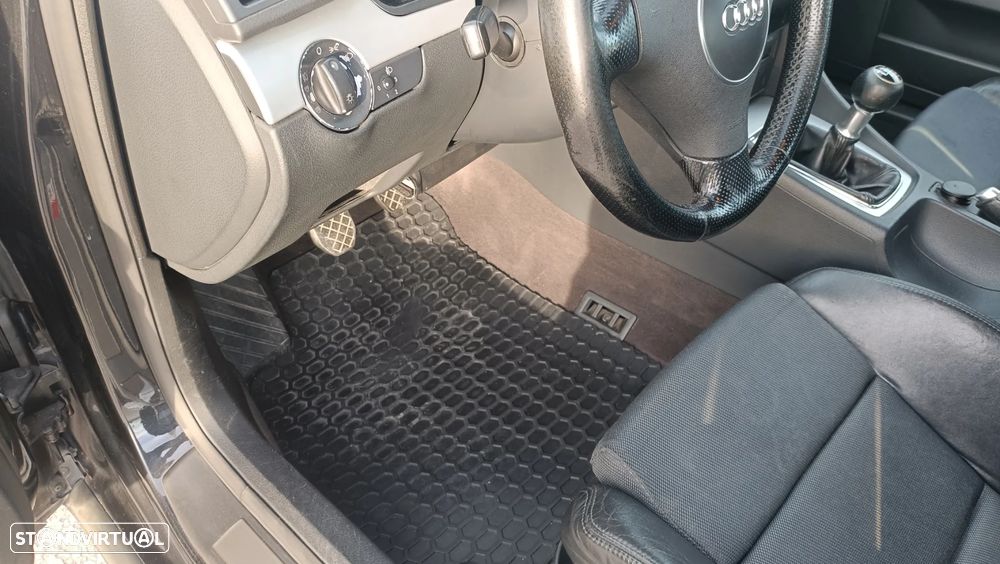 Audi A4 1.9 TDI m6 S-Line - 17