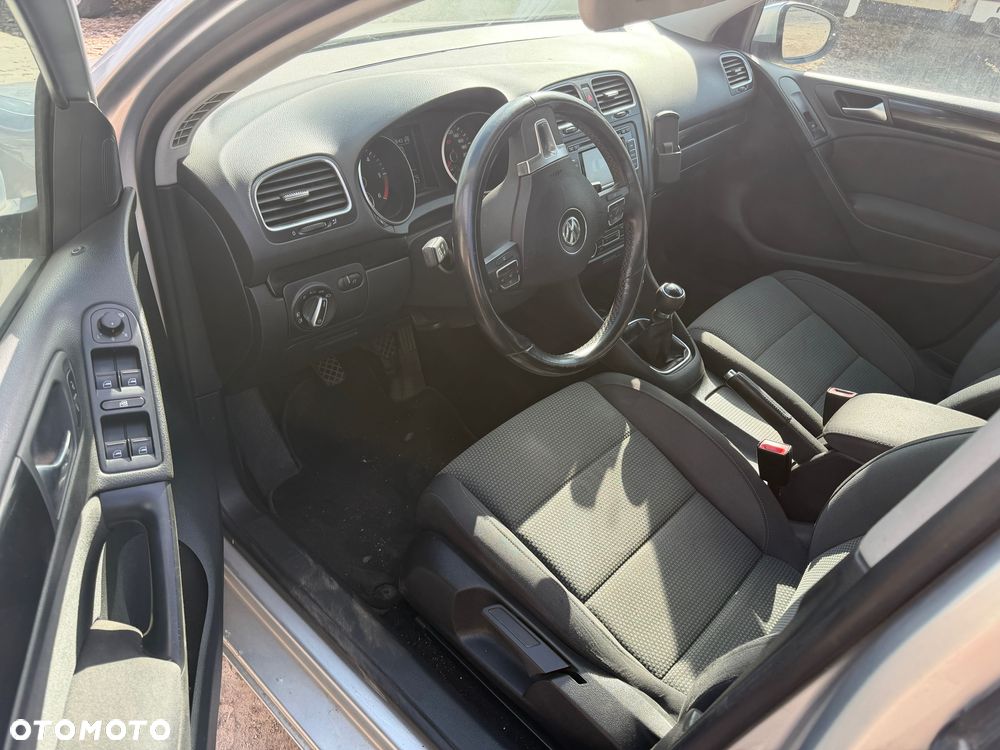 Volkswagen Golf - 5