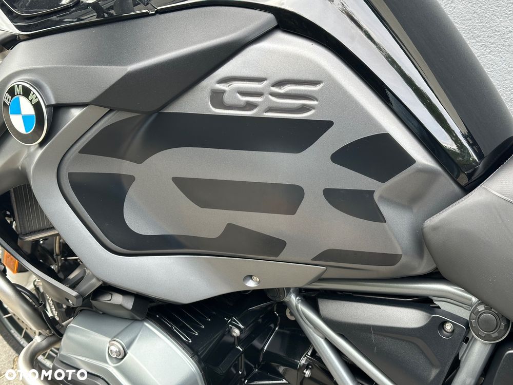 BMW R - 12