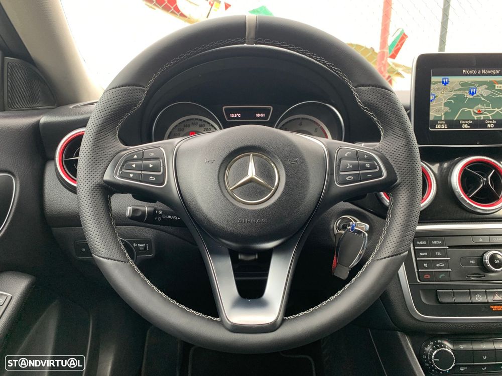 Mercedes-Benz CLA 200 d Shooting Brake AMG Line Aut. - 21