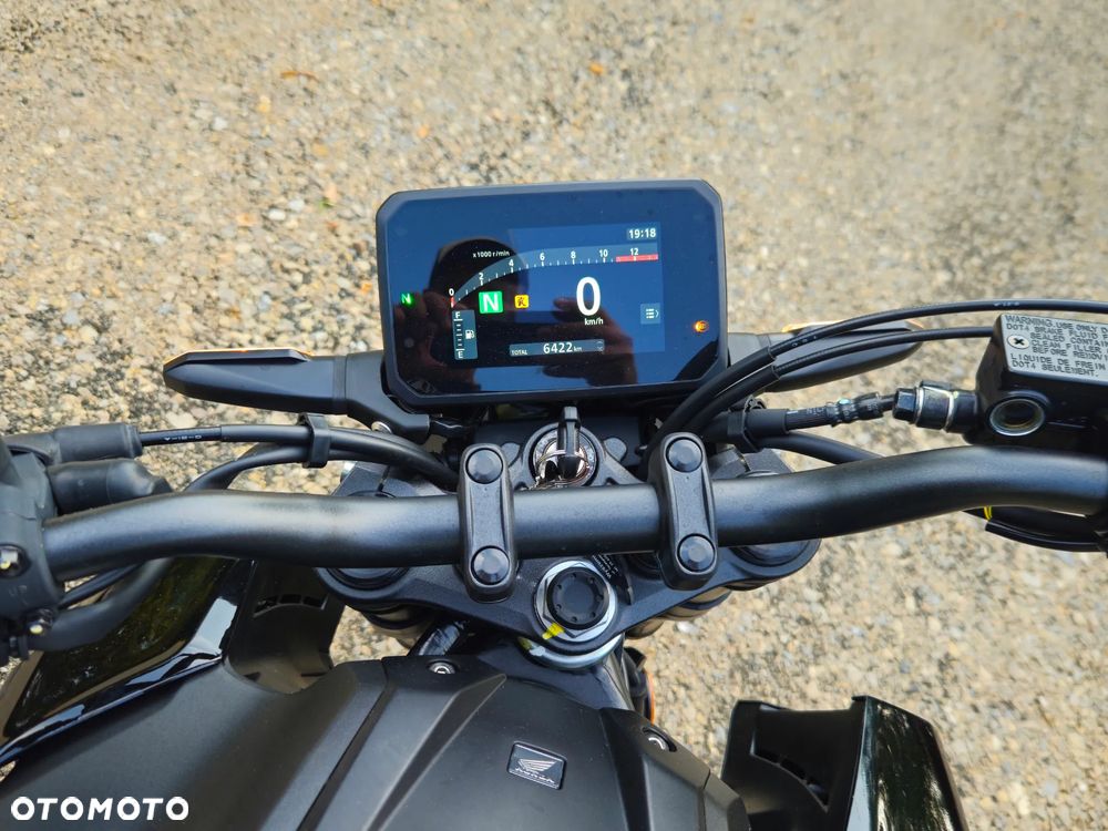 Honda CB - 8