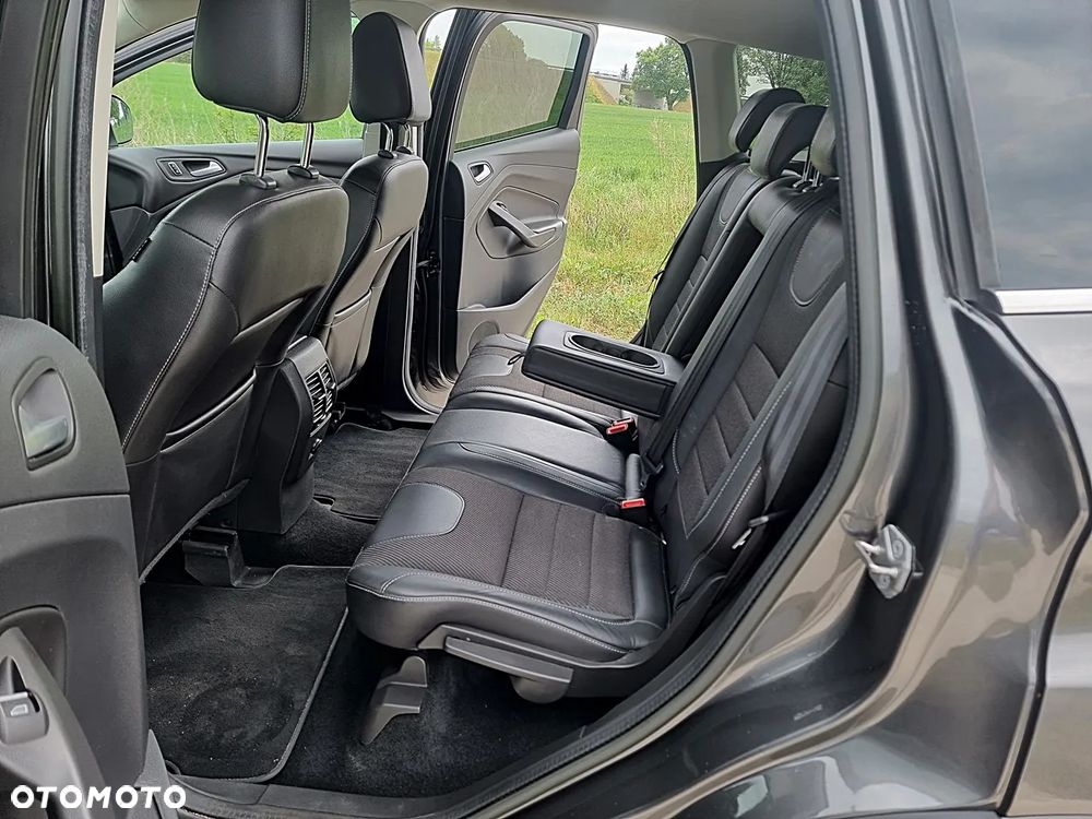 Ford Kuga - 23