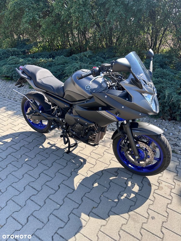 Yamaha XJ - 8