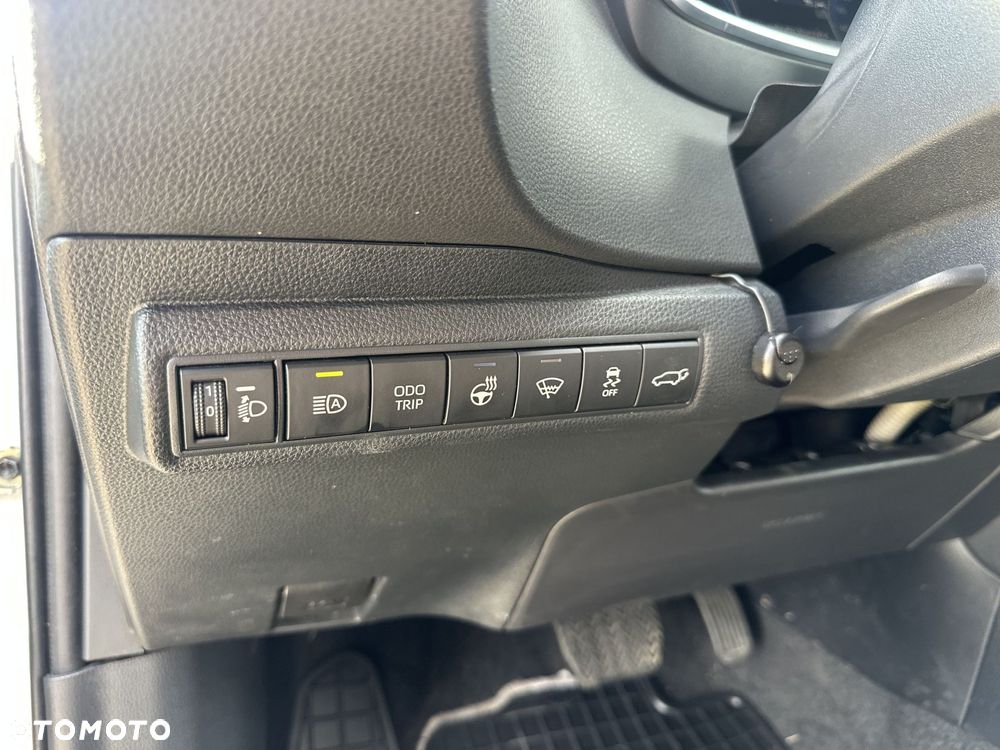 Toyota Corolla - 22