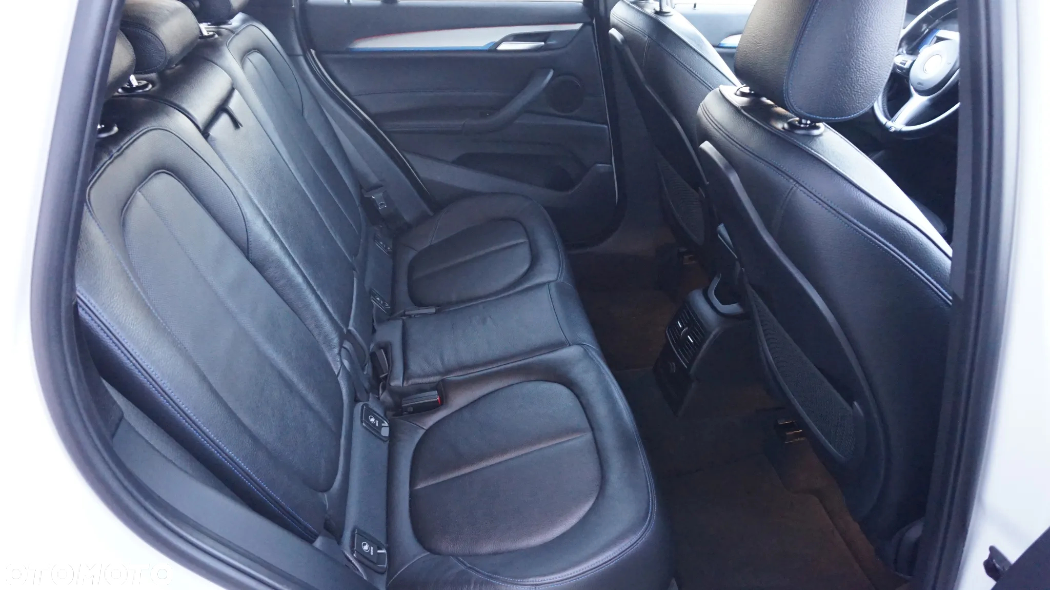 BMW X1 - 12