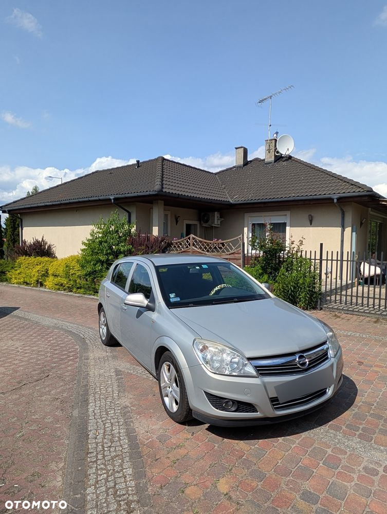 Opel Astra III 1.6 - 8