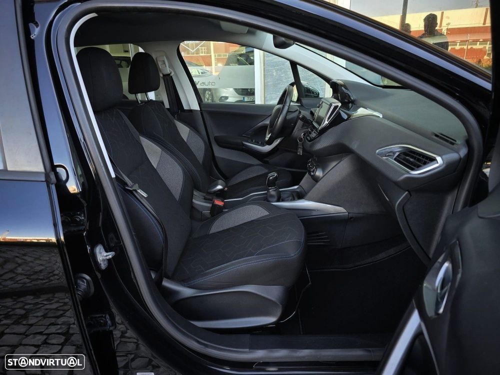 Peugeot 2008 1.6 BlueHDi Style - 16