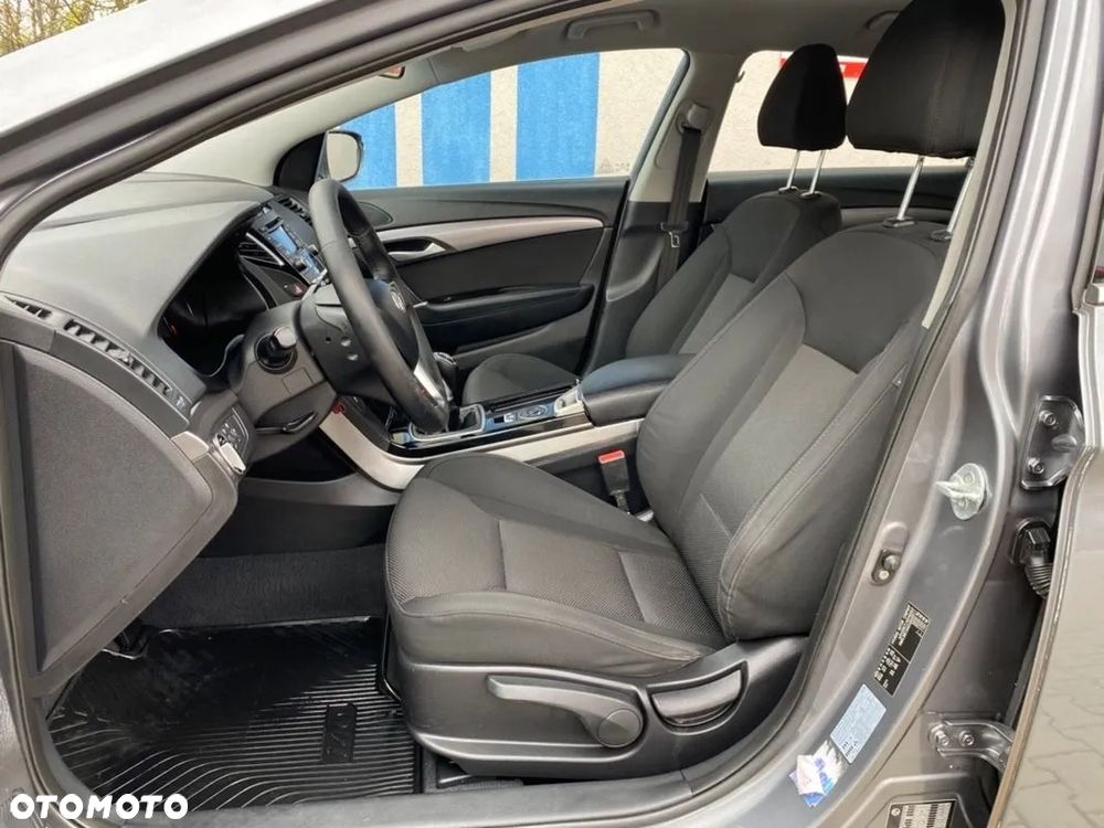 Hyundai i40 1.6 GDI Comfort + - 28