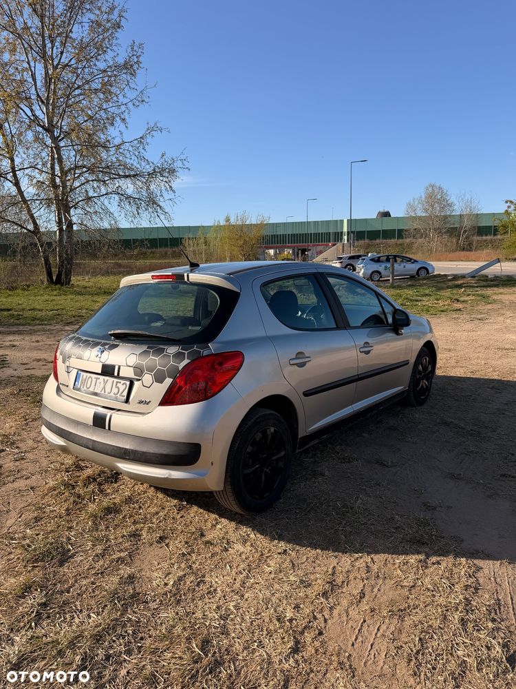 Peugeot 207 - 5