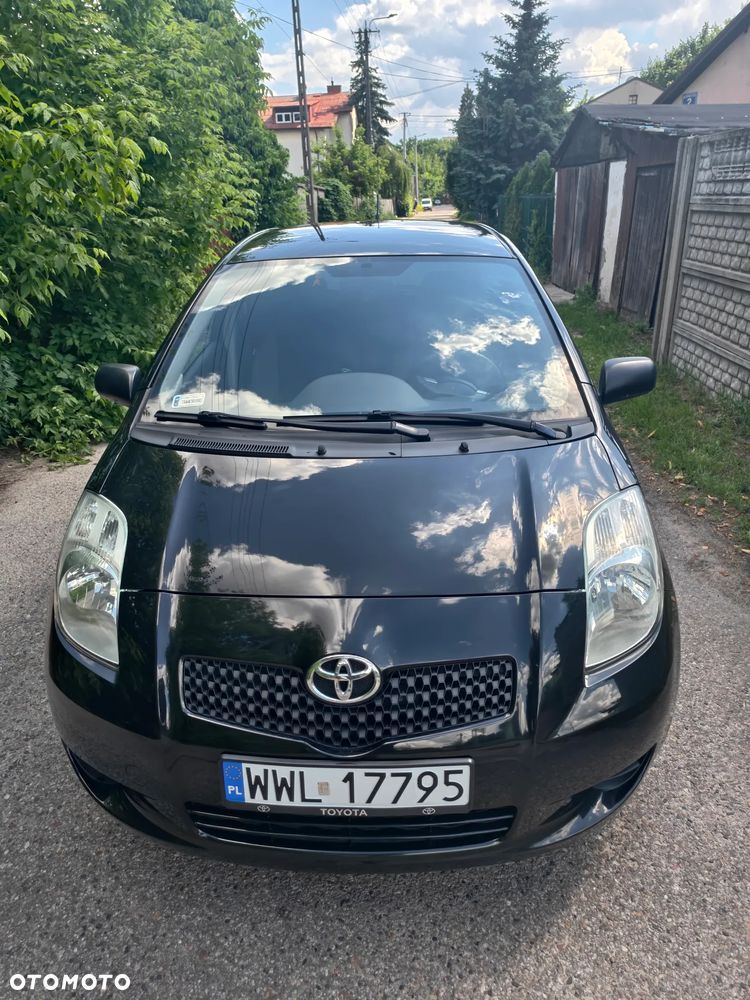 Toyota Yaris 1.3 Sol - 8