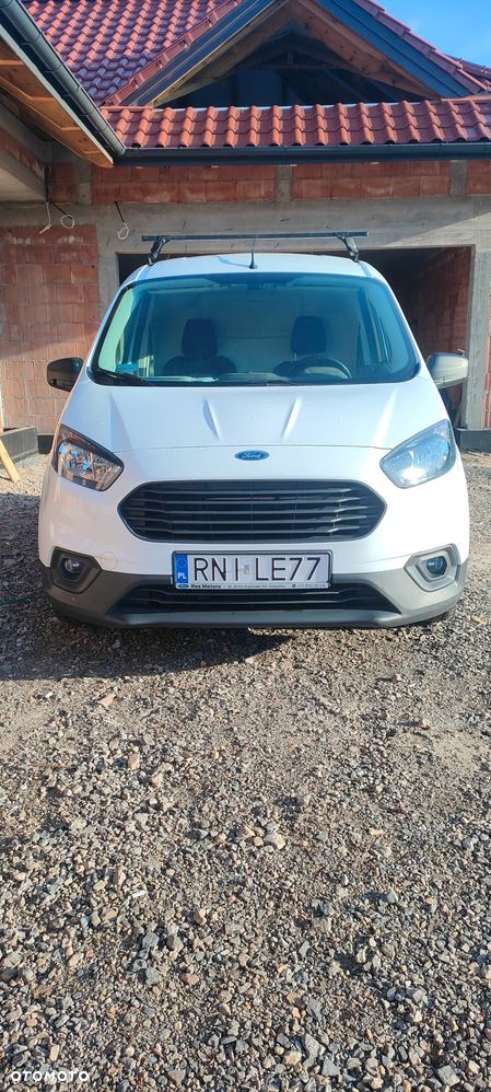 Ford Transit Courier - 2