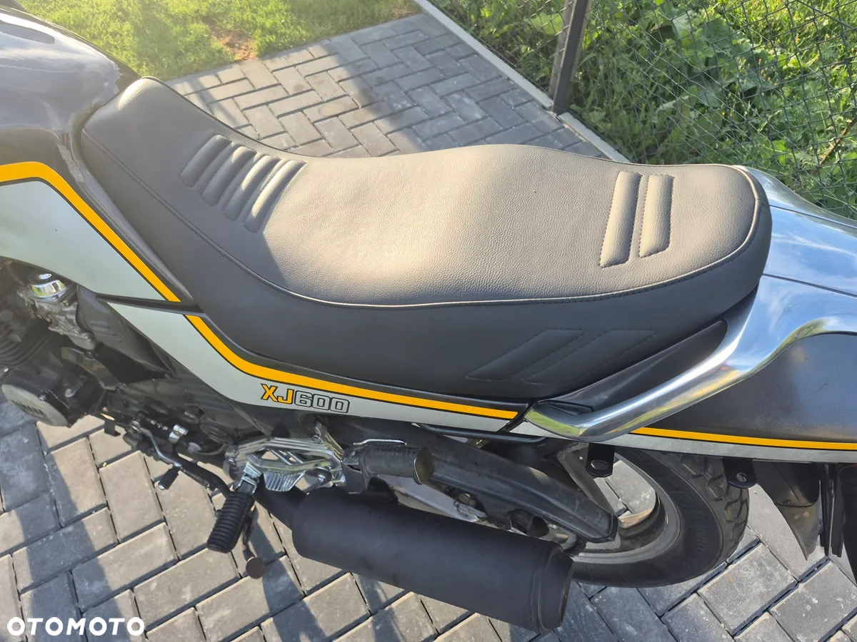 Yamaha XJ - 6