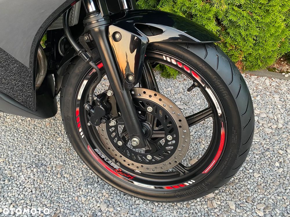 Honda CBR - 17