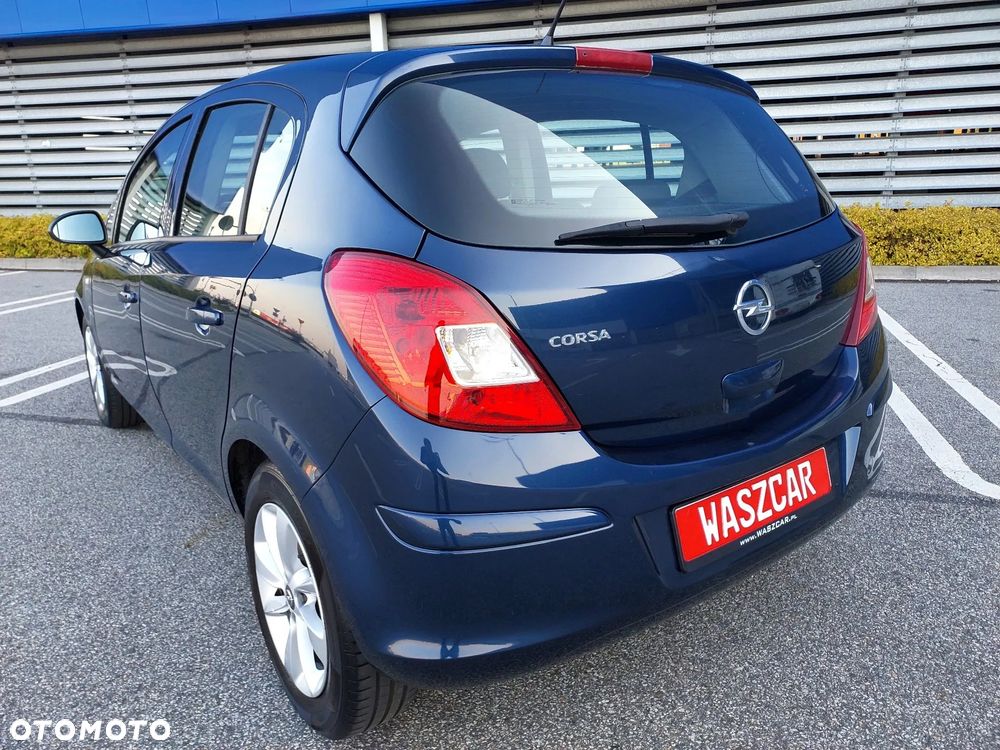 Opel Corsa 1.2 16V Cosmo - 5