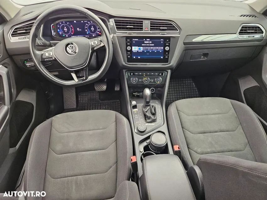 Volkswagen Tiguan - 5