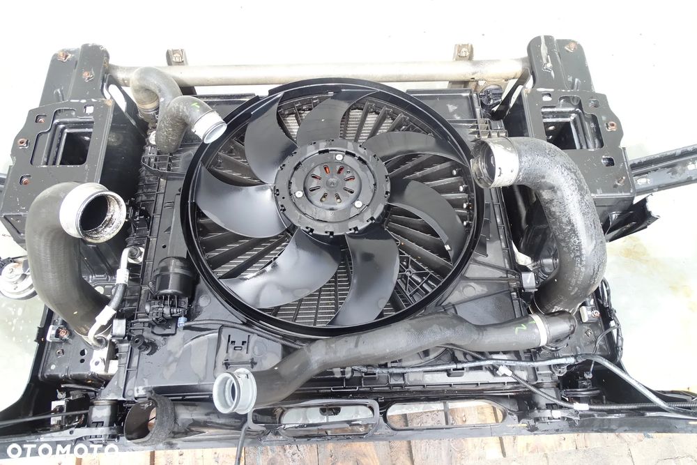MERCEDES ML 166 W166 Pas  chłodnice komplet  3.0 CDI - 12