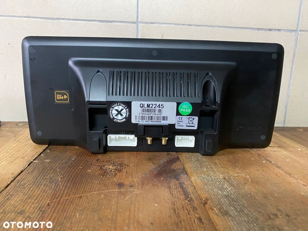 MERCEDES 246 117 176 monitor xtrons instalacja - 3