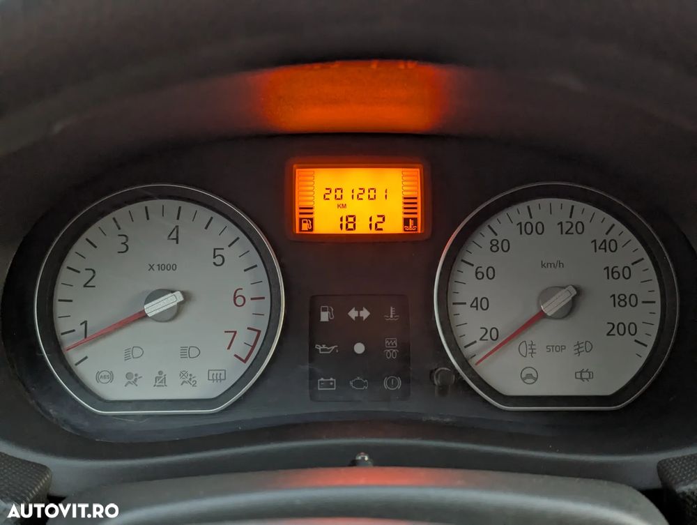 Dacia Sandero 1.6 MPI Laureate - 5