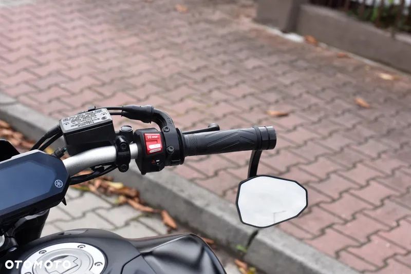 Yamaha MT - 32