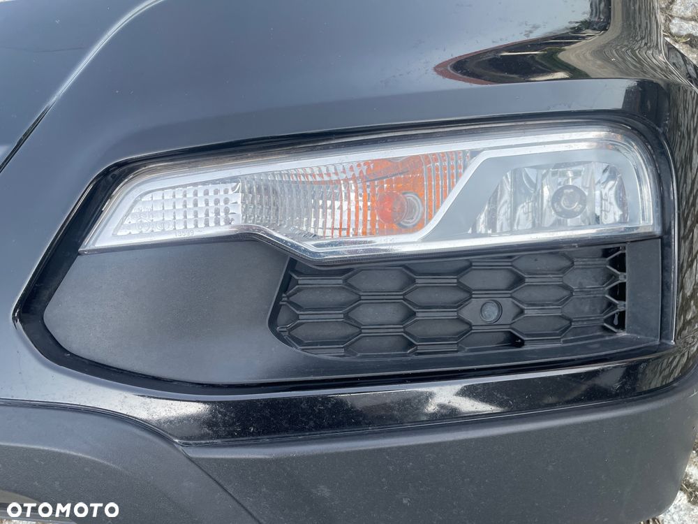 HALOGEN LAMPA PRZECIWMGIELNA LEWA SSANGYONG I LIFT  12-17 ROK - 8