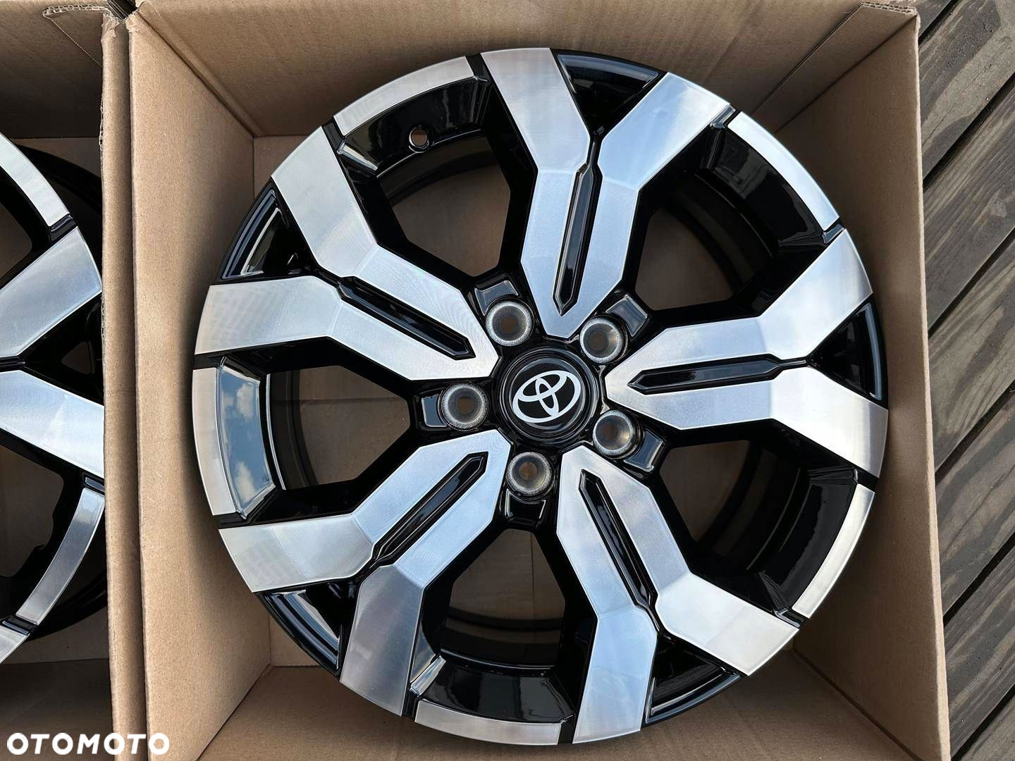 Felgi 17cali Toyota CH-R Corolla Hilux RAV4 Previa - 4