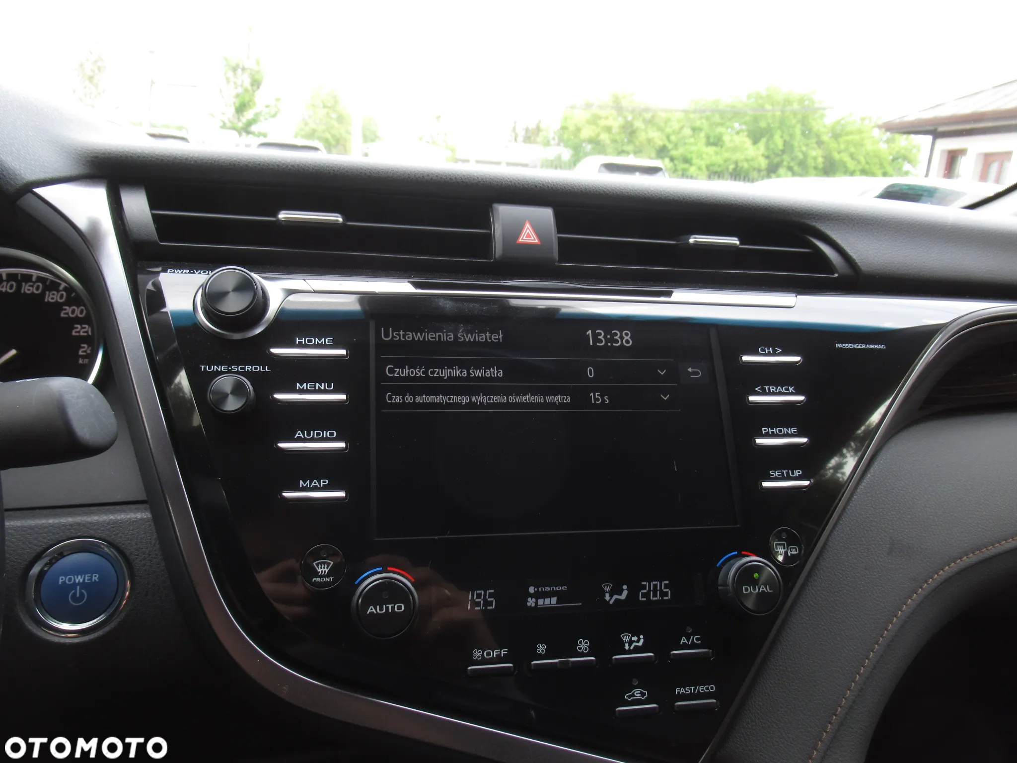Toyota Camry 2.5 Hybrid Prestige CVT - 25