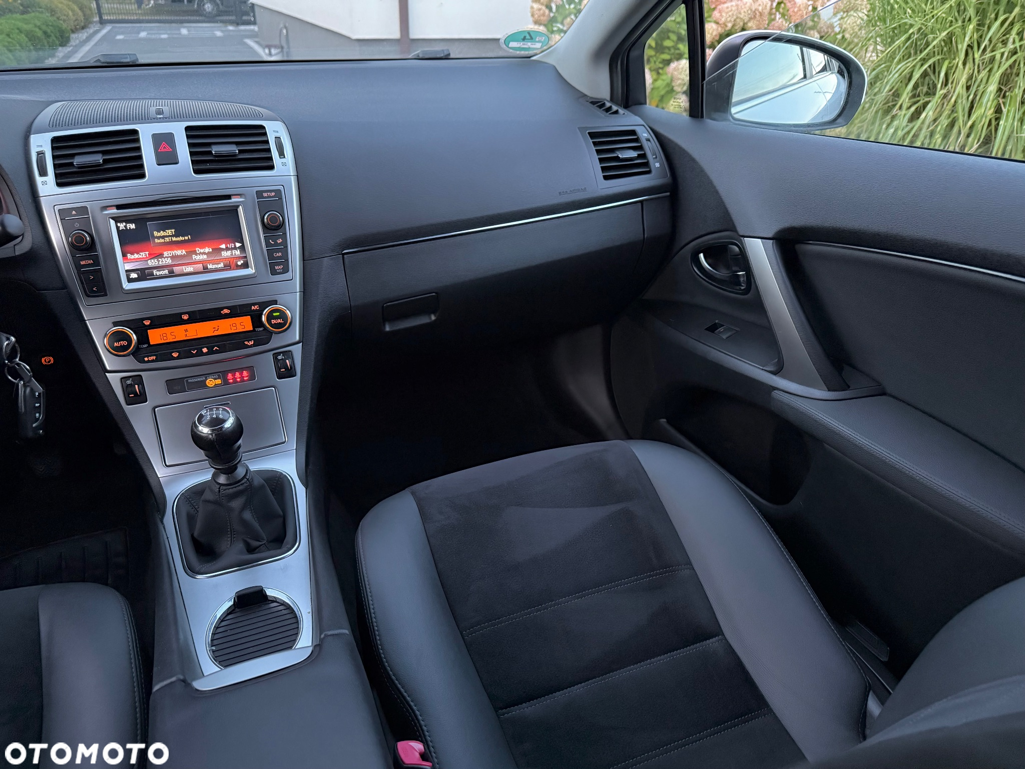 Toyota Avensis Combi 1.8 Edition - 9