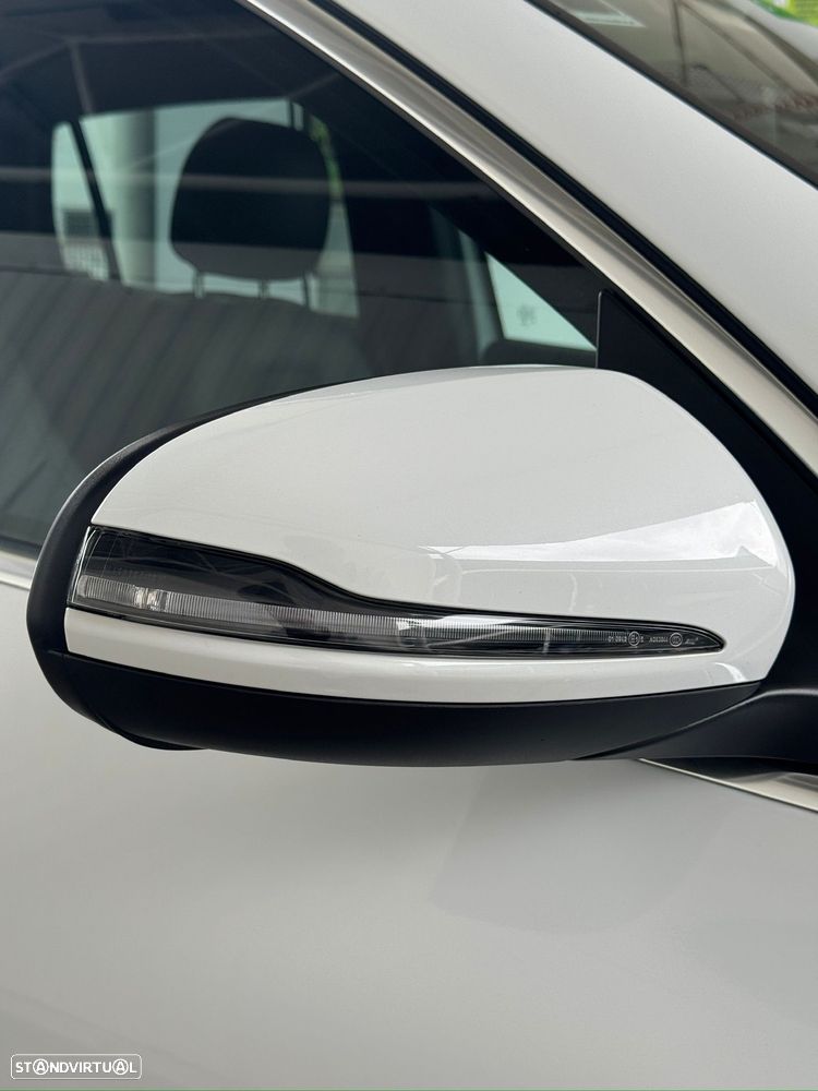 Mercedes-Benz GLA 250 e 8G-DCT Edition Plug-in-Hybrid - 12
