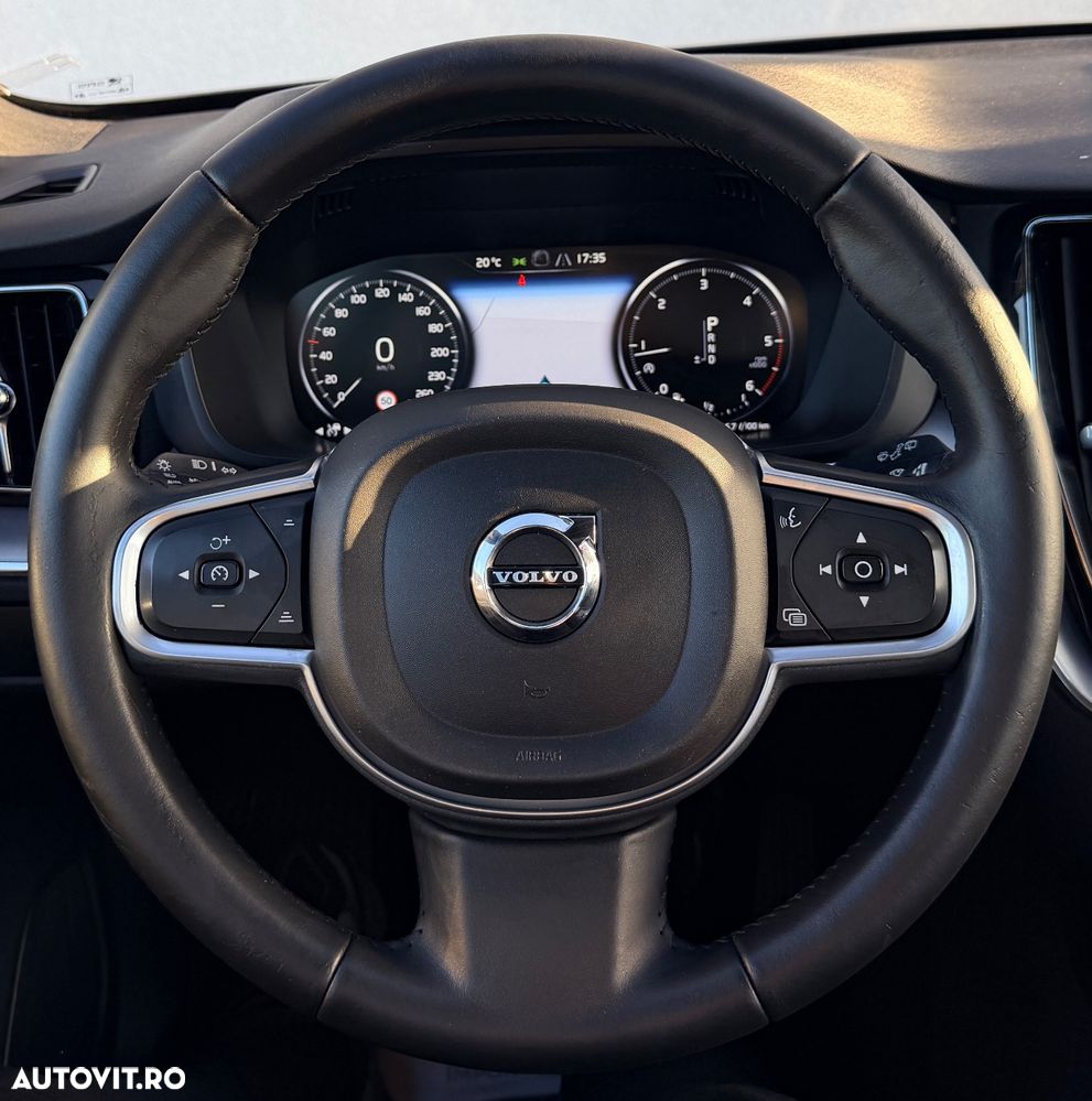 Volvo XC 60 D4 Geartronic Momentum Pro - 36