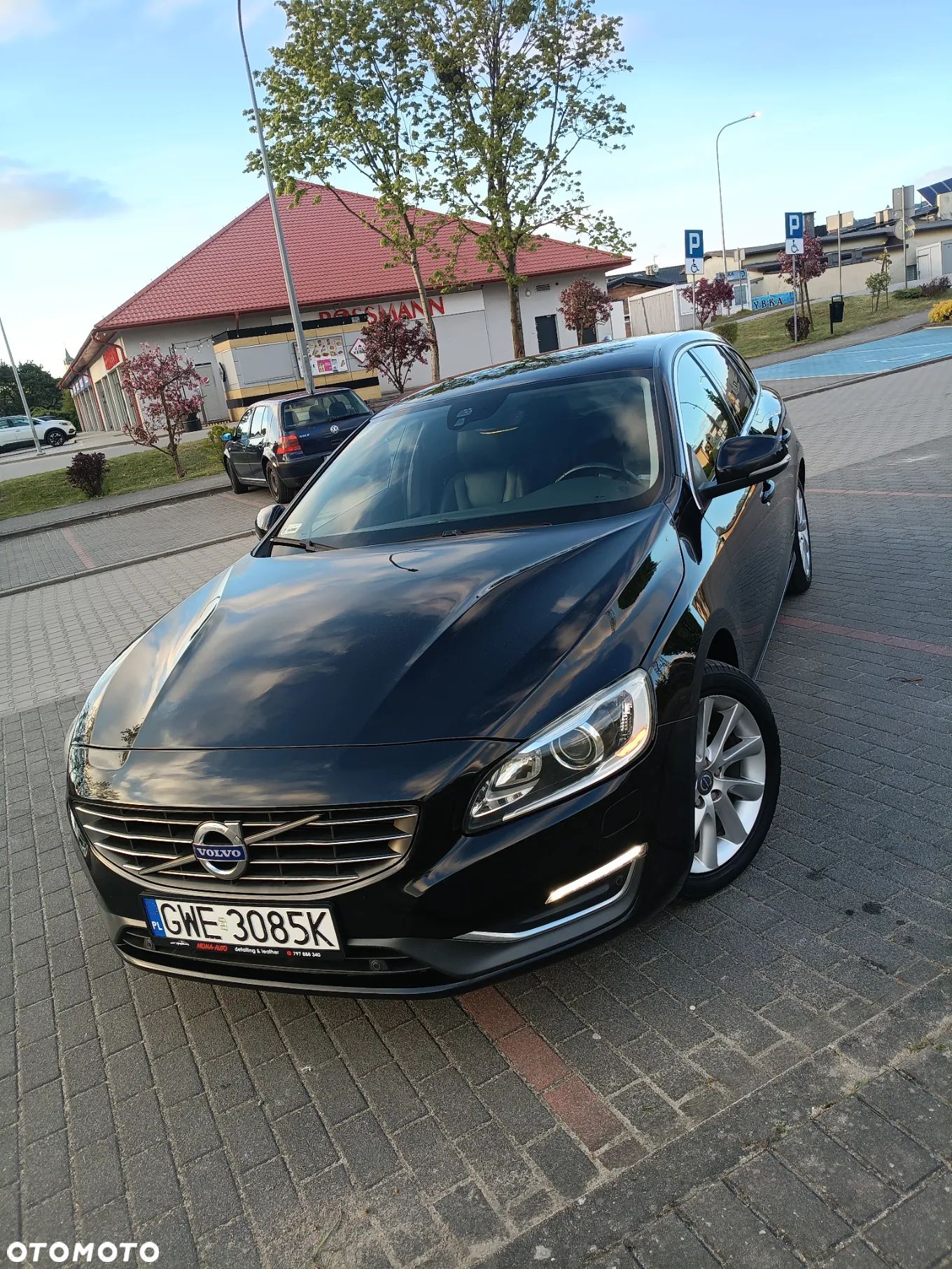 Volvo V60 D4 Drive-E Summum - 1