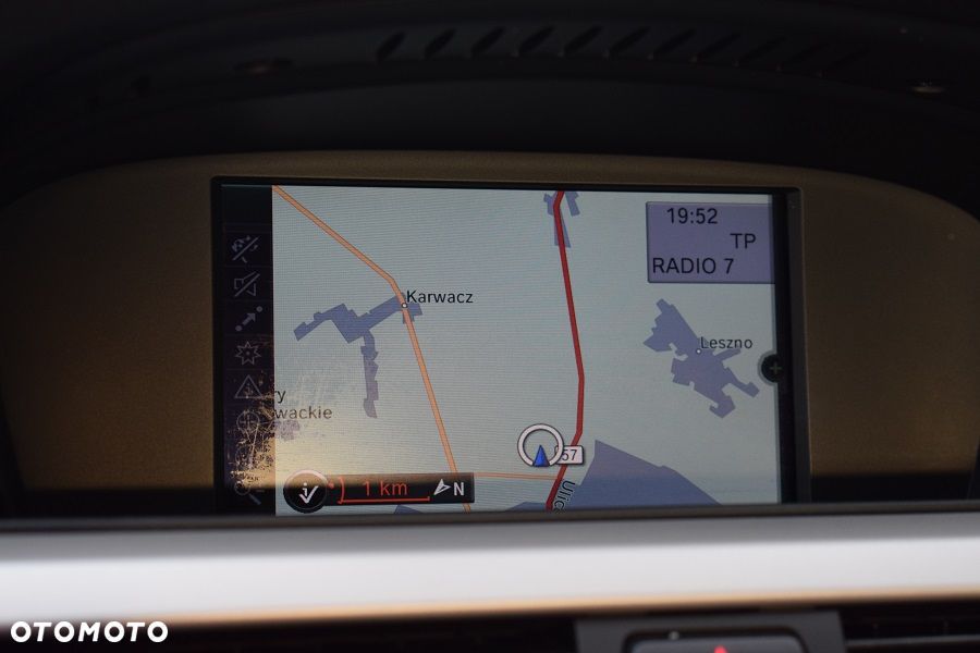 BMW Seria 3 318d DPF Edition Lifestyle - 13