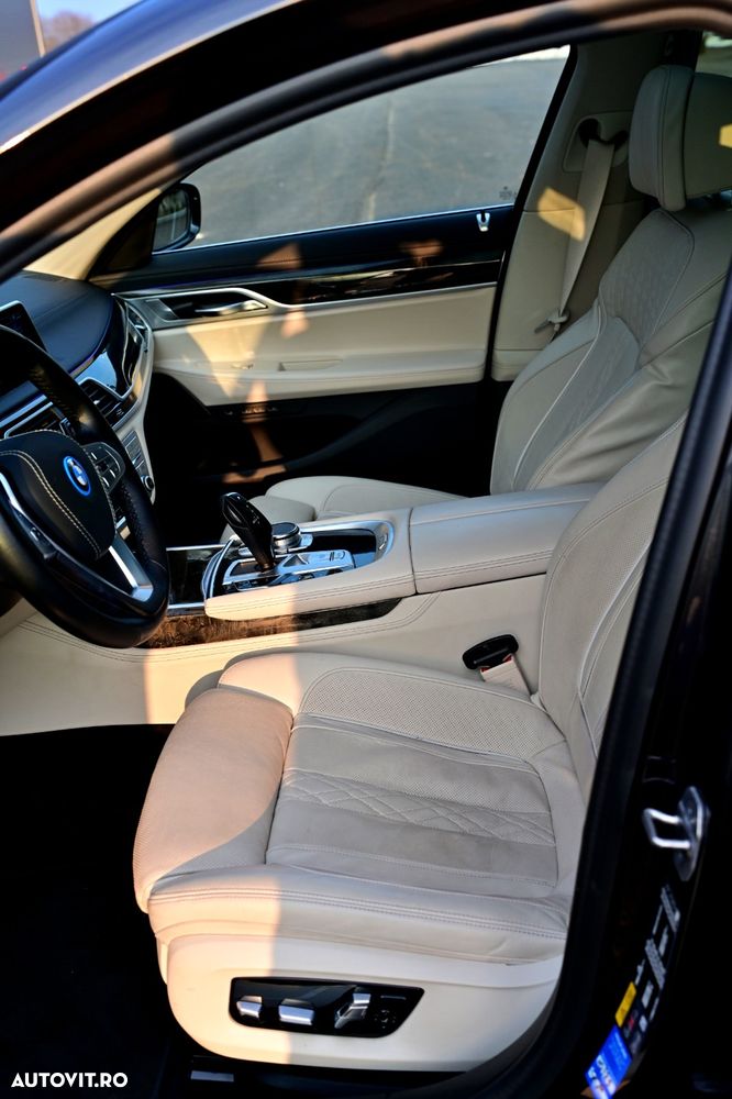 BMW Seria 7 745Le - 13