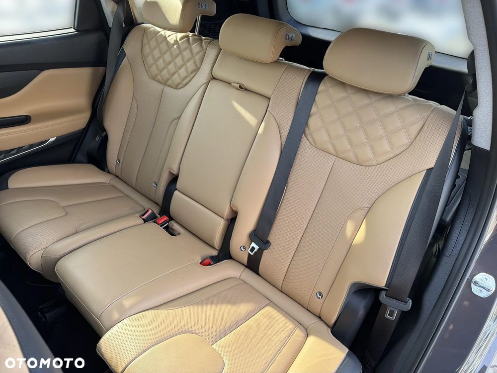 Hyundai Santa Fe 1.6 T-GDI HEV Executive - 18