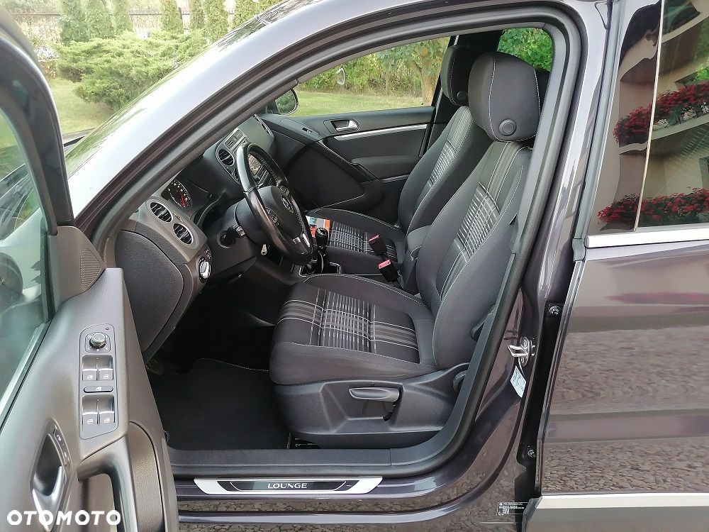 Volkswagen Tiguan 2.0 TDI DPF BlueMotion Technology Lounge Sport & Style - 13