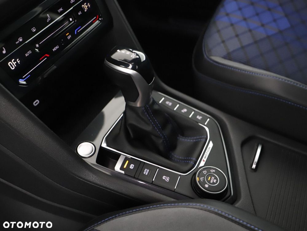 Volkswagen Tiguan - 9