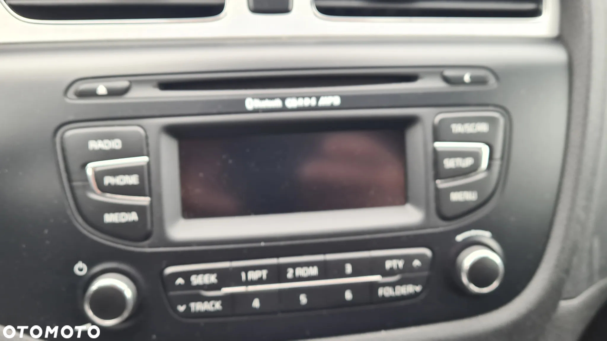 Kia Ceed - 30