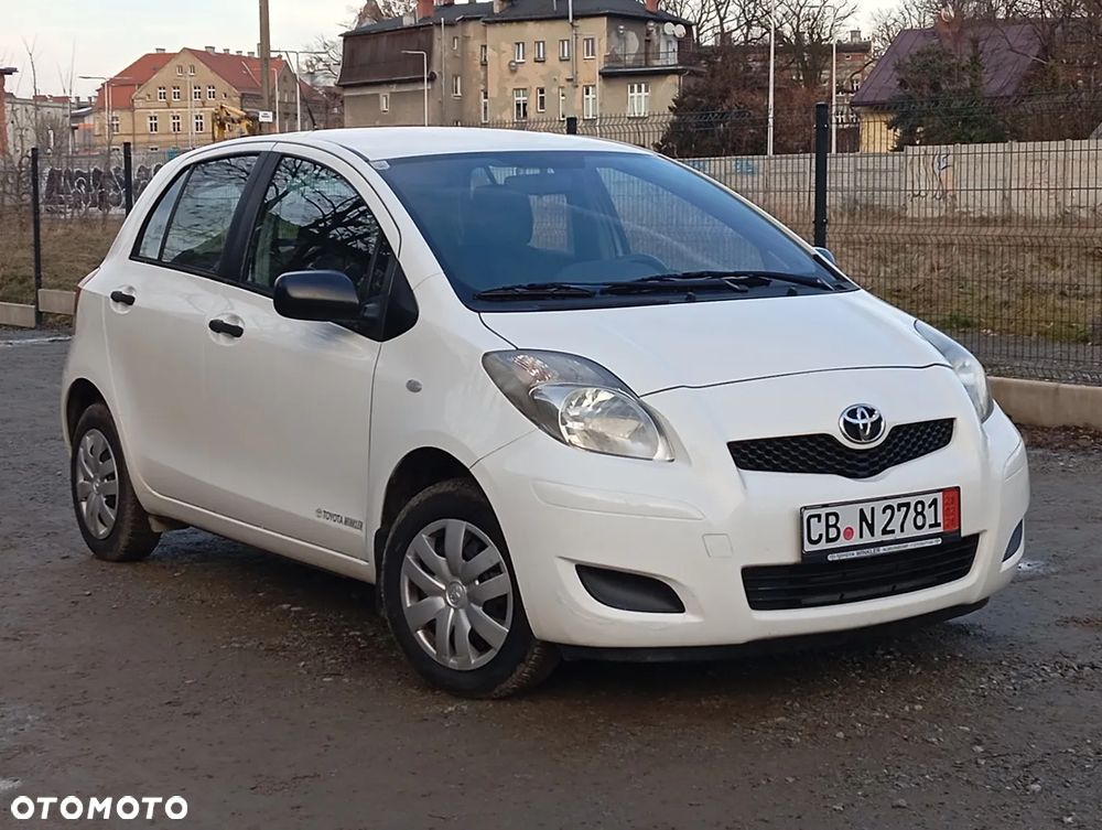 Toyota Yaris 1.0 VVT-i Cool Edition - 3