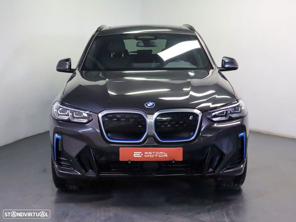 BMW iX3 M Sport Impressive - 3